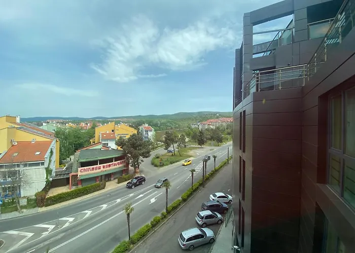 Sunny Plaza 4-34 * Slantchev Briag