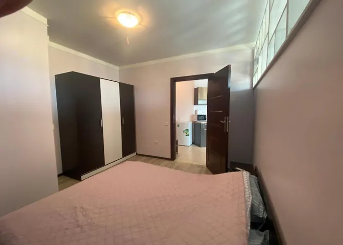 Sunny Plaza 4-34 Appartement